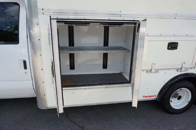 Certified 2024 Ford E-350 and Econoline 350 Super Duty w/ Power Windows & Locks Group RWD image 14