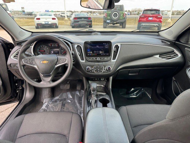 Used 2023 Chevrolet Malibu LT image 27
