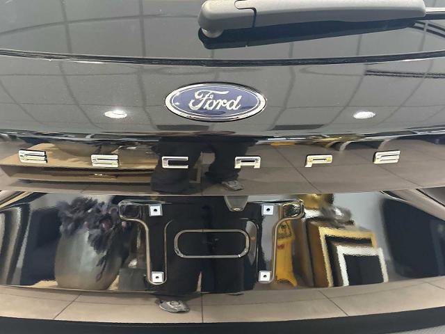 Certified 2026 Ford Escape SE FWD image 30