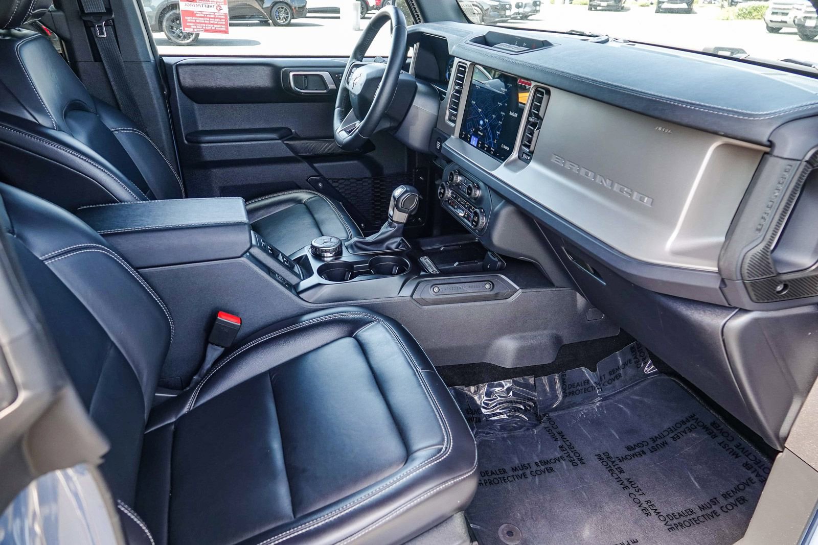 Certified 2025 Ford Bronco Outer Banks AWD/4WD image 15