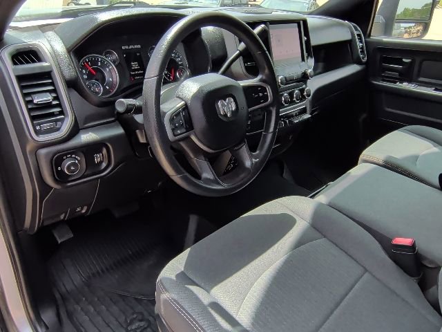 Used 2024 RAM 3500 Tradesman w/ Chrome Appearance Group AWD/4WD image 23