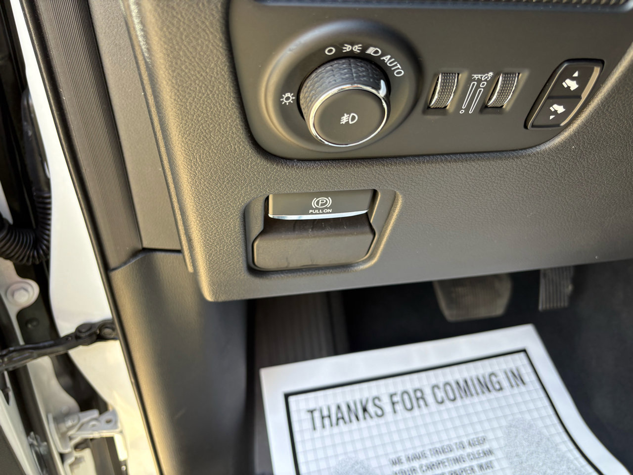 Used 2024 Jeep Wagoneer L Series II w/ Flexible Seating Group image 16