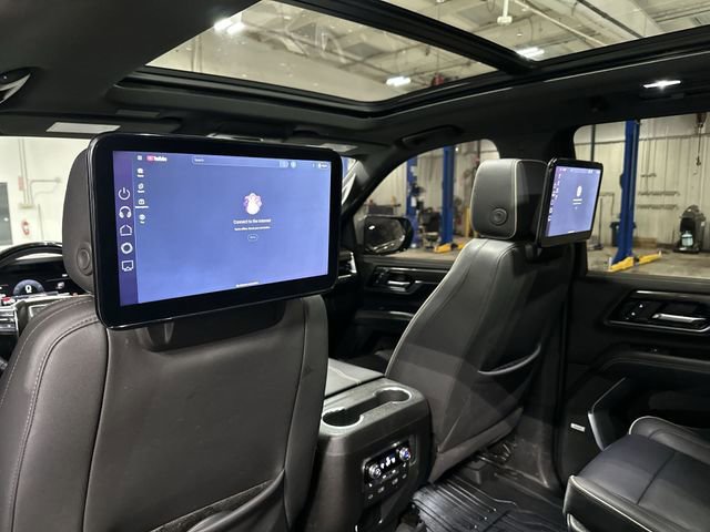 Used 2025 GMC Yukon XL Elevation w/ Elevation Premium Package image 38