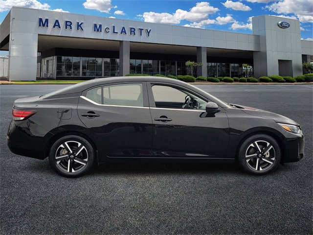 Used 2024 Nissan Sentra SV image 2