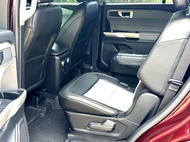 Certified 2022 Ford Explorer XLT w/ Equipment Group 202A RWD image 21