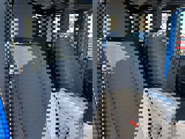 Used 2025 Jeep Gladiator Sport image 24