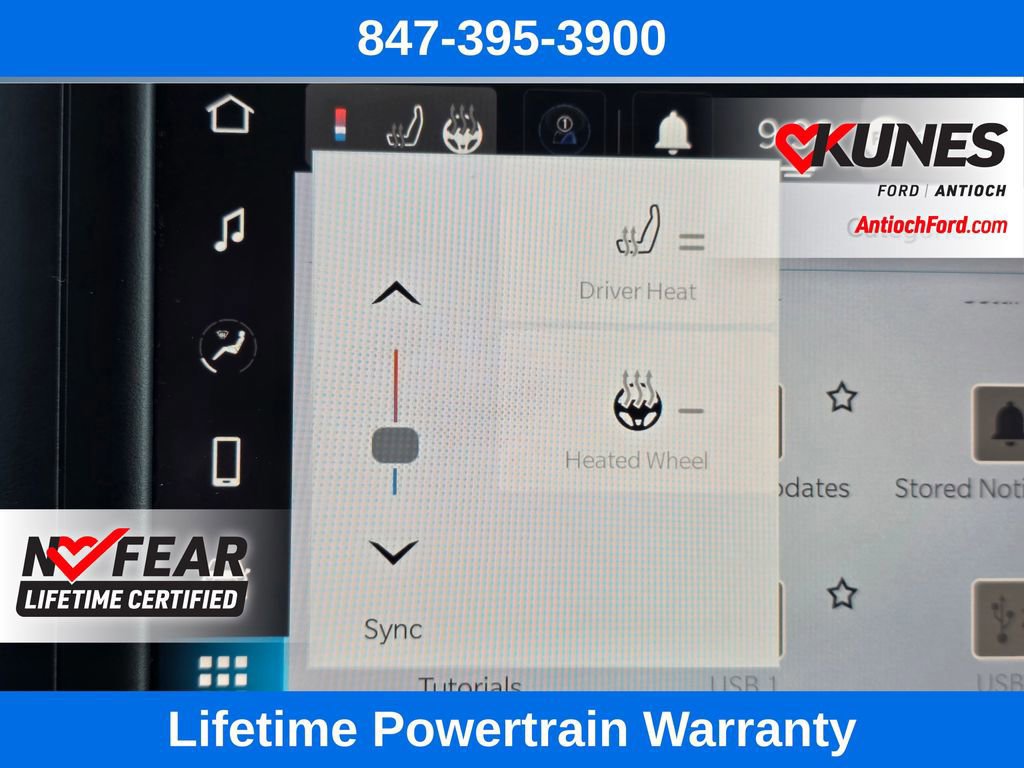 Used 2023 Chrysler Voyager LX image 51