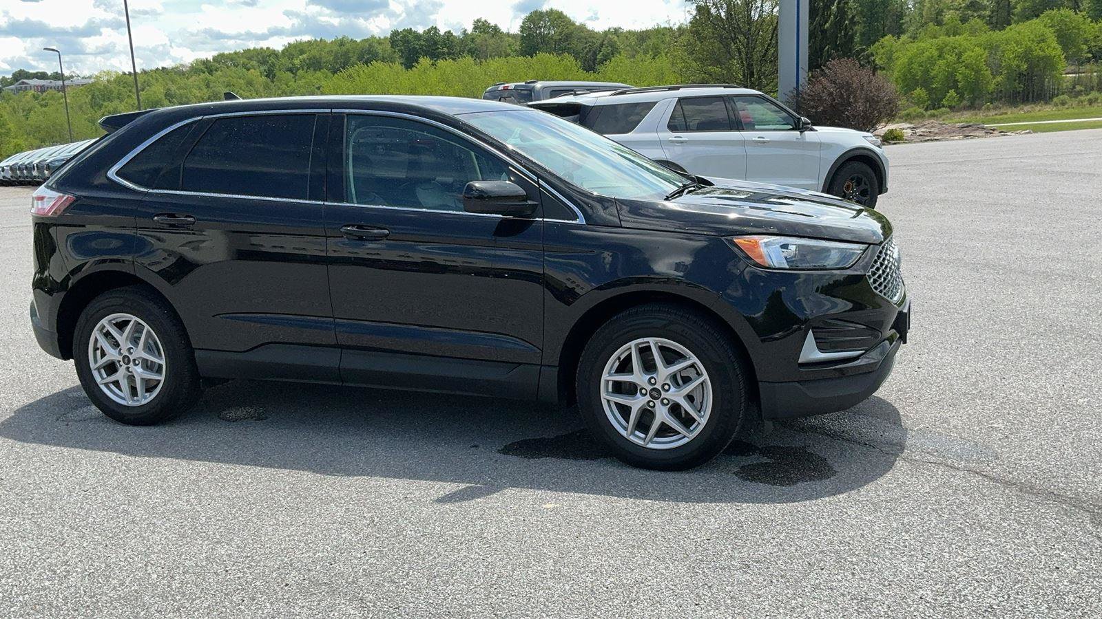Certified 2023 Ford Edge SEL AWD/4WD image 6