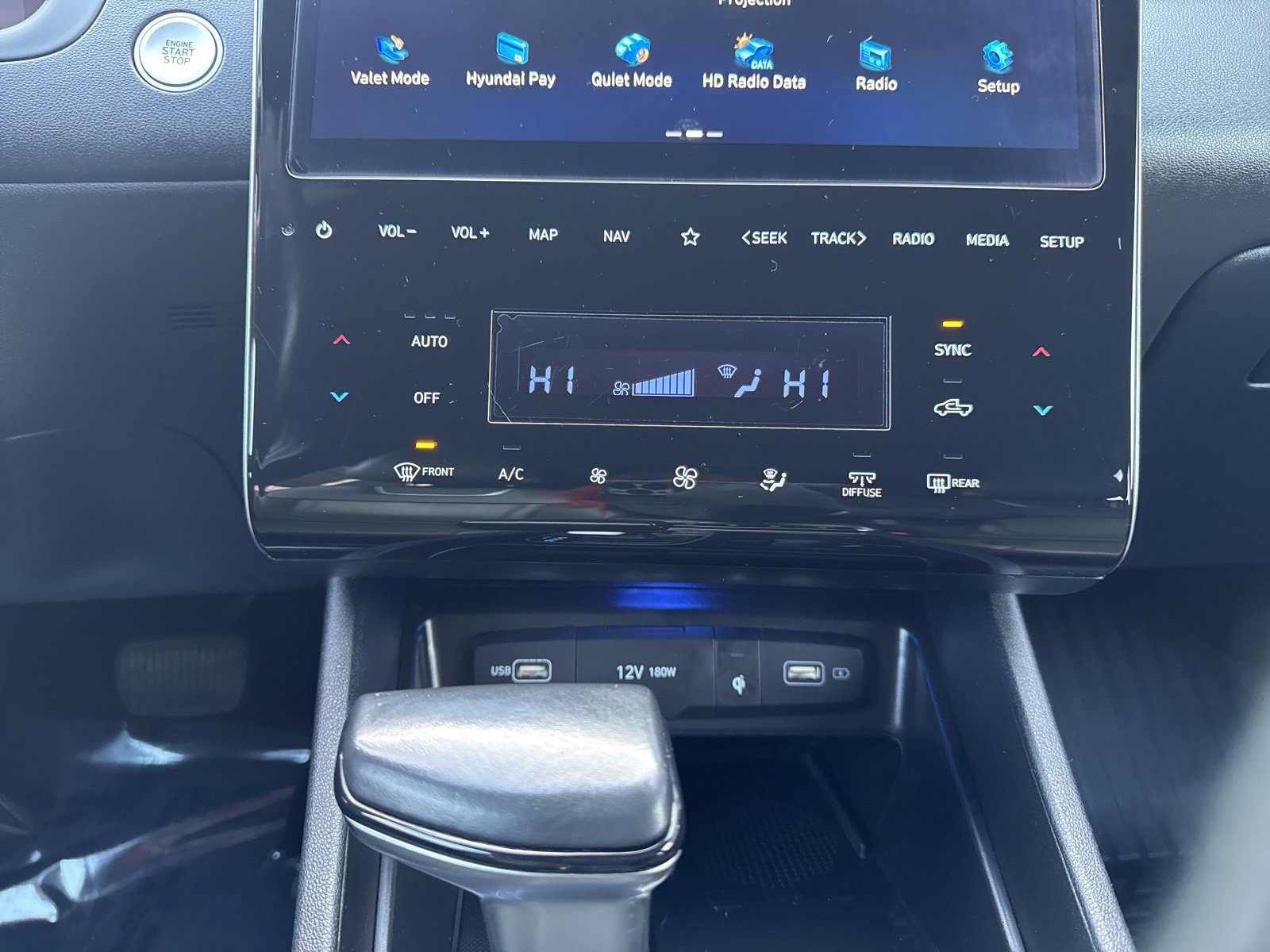 Used 2023 Hyundai Santa Cruz Limited image 24