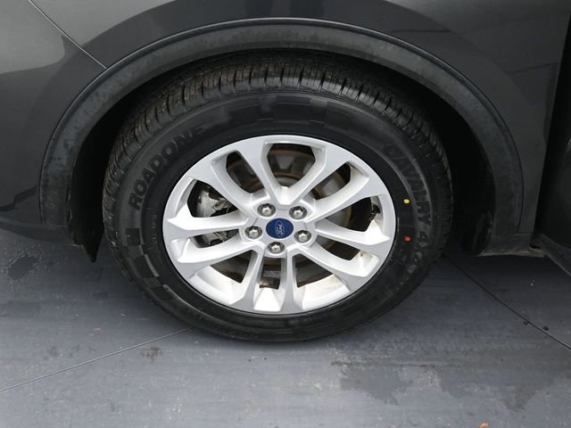 Certified 2020 Ford Escape SE image 9