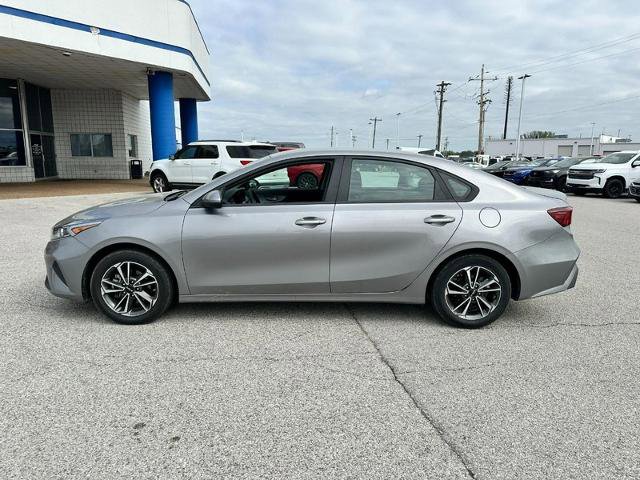 Used 2023 Kia Forte LXS FWD image 2
