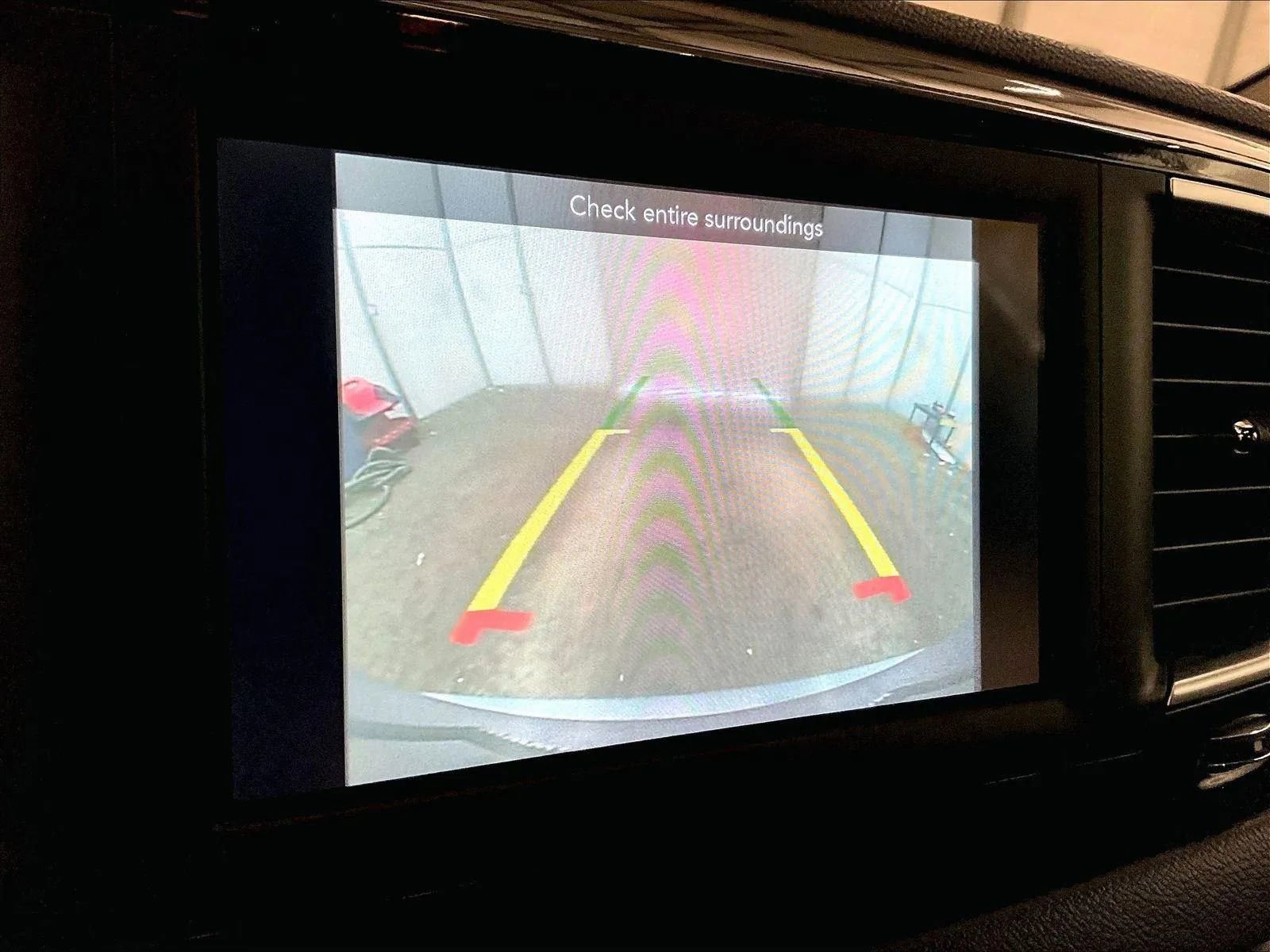 Used 2020 Chrysler Voyager L image 20