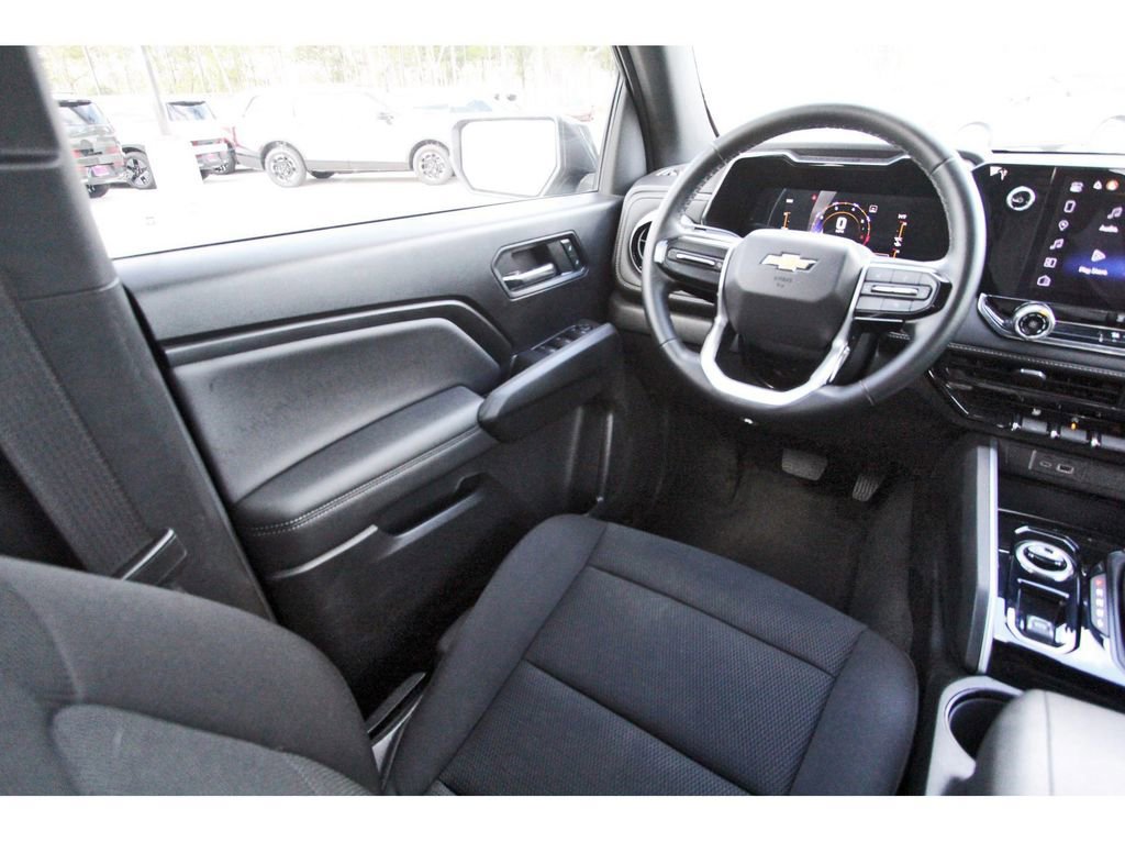 Used 2023 Chevrolet Colorado LT image 11