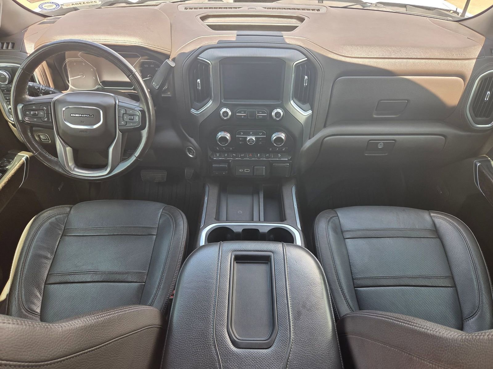 Used 2020 GMC Sierra 2500 Denali w/ Denali Ultimate Package AWD/4WD image 27
