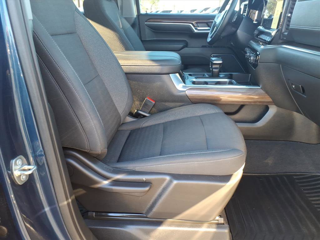 Used 2023 Chevrolet Silverado 1500 RST image 11