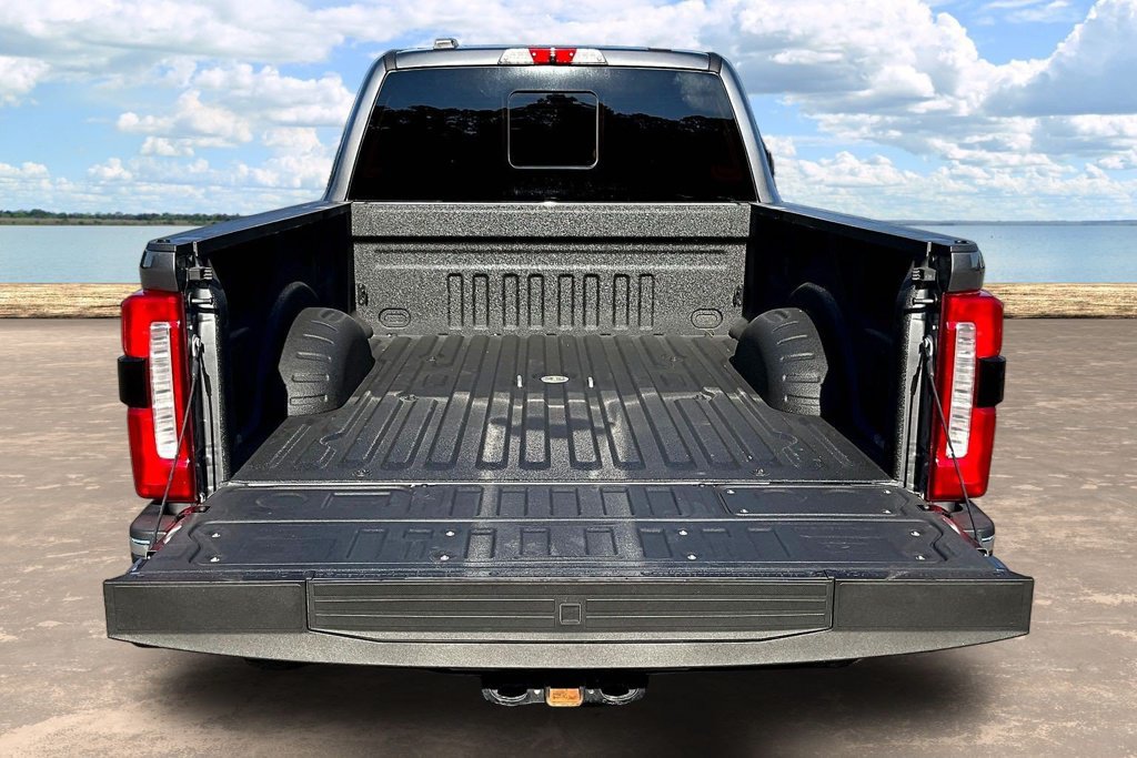 Certified 2024 Ford F250 Lariat w/ Chrome Package AWD/4WD image 9