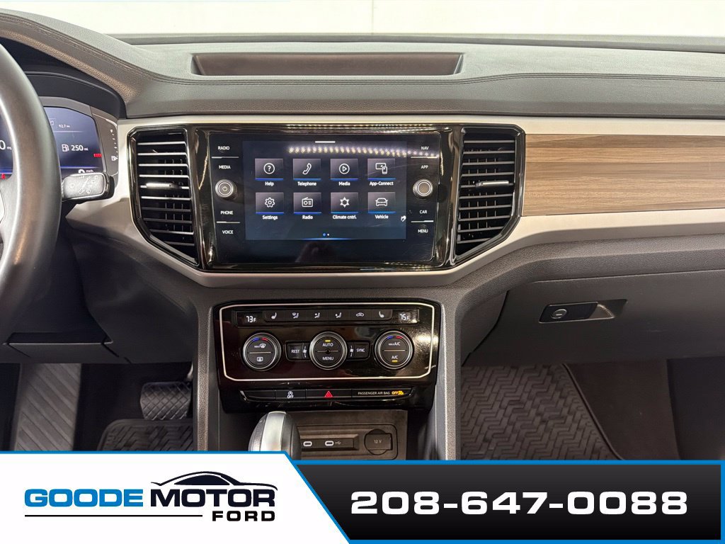 Used 2023 Volkswagen Atlas SEL AWD/4WD image 17