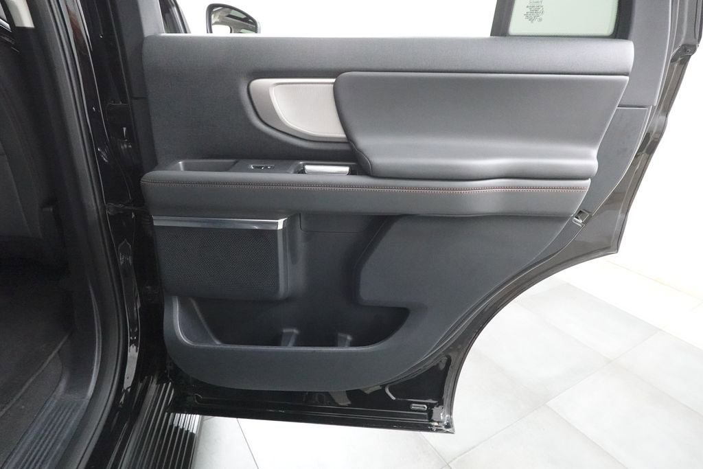 Certified 2025 Ford Expedition Active AWD/4WD image 28