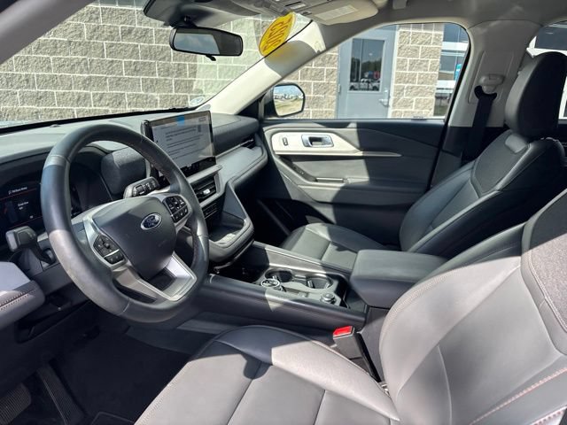 Certified 2025 Ford Explorer Active w/ Active Comfort Package AWD/4WD image 17
