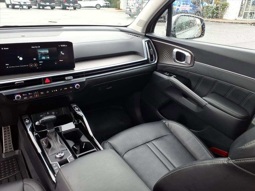 Used 2024 Kia Sorento SX image 13