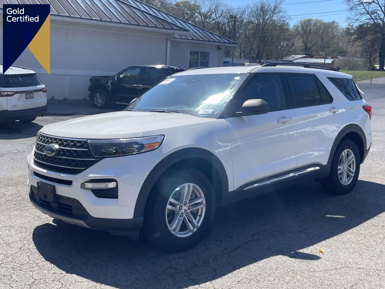 Certified 2022 Ford Explorer XLT w/ Equipment Group 202A