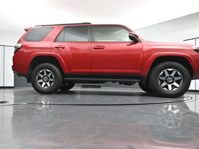 Used 2024 Toyota 4Runner TRD Off-Road Premium AWD/4WD image 34