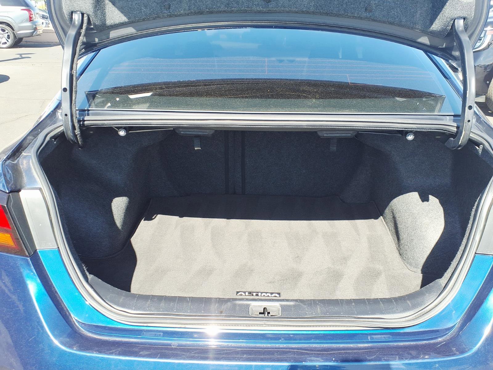Used 2022 Nissan Altima 2.5 SR image 16