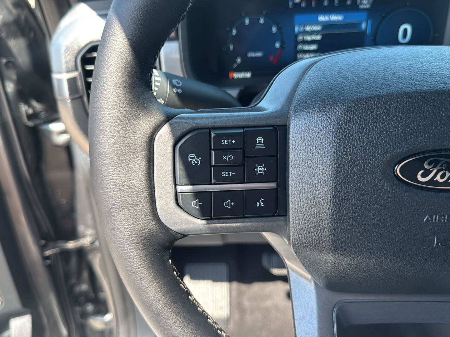 Certified 2025 Ford F150 Lariat w/ Equipment Group 501A Mid image 18