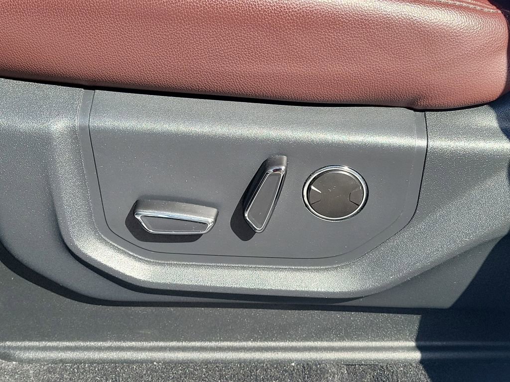 Certified 2024 Ford Expedition Limited RWD image 24