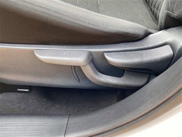 Used 2021 Nissan Kicks S image 19