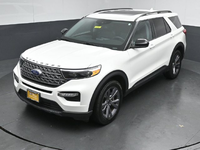 Certified 2024 Ford Explorer XLT w/ Equipment Group 202A AWD/4WD image 47