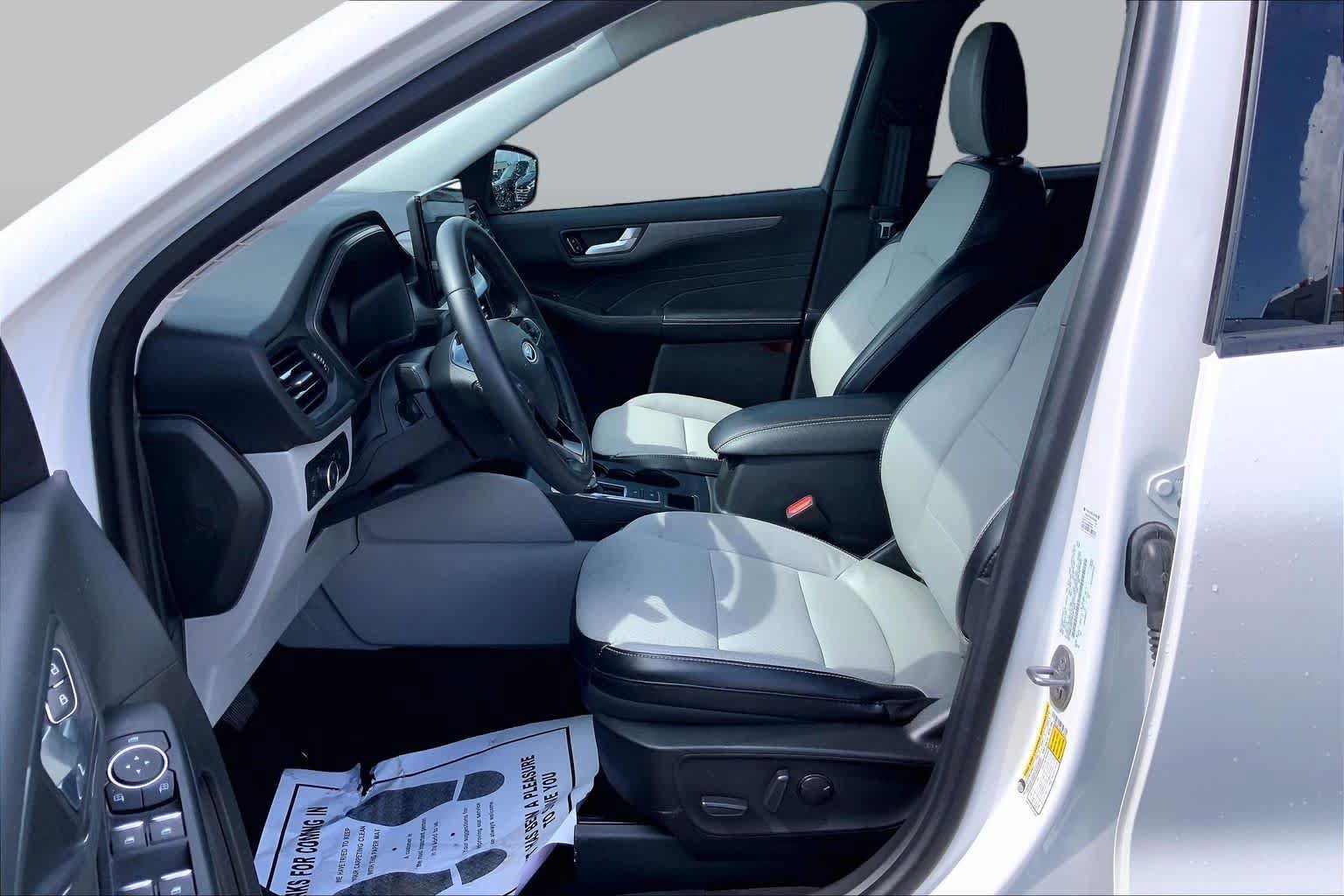 Certified 2023 Ford Escape SE FWD image 8