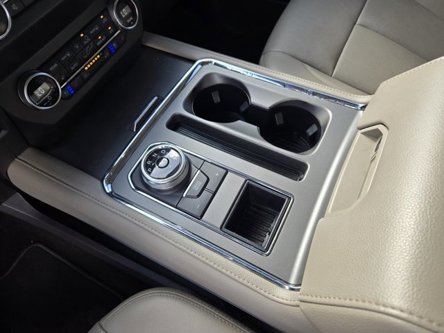 Certified 2019 Ford Expedition XLT w/ Equipment Group 202A image 17