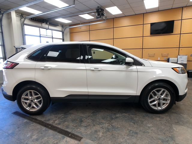 Certified 2024 Ford Edge SEL w/ Convenience Package AWD/4WD image 8