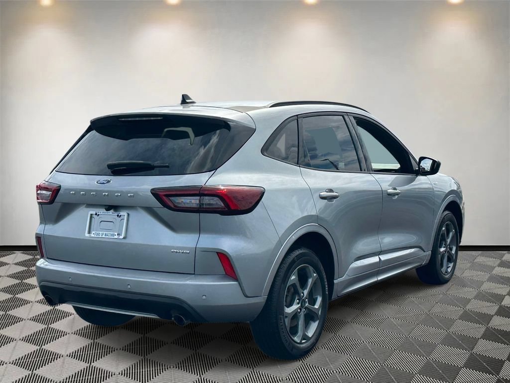 Certified 2024 Ford Escape ST-Line w/ Tech Pack #1 AWD/4WD image 4