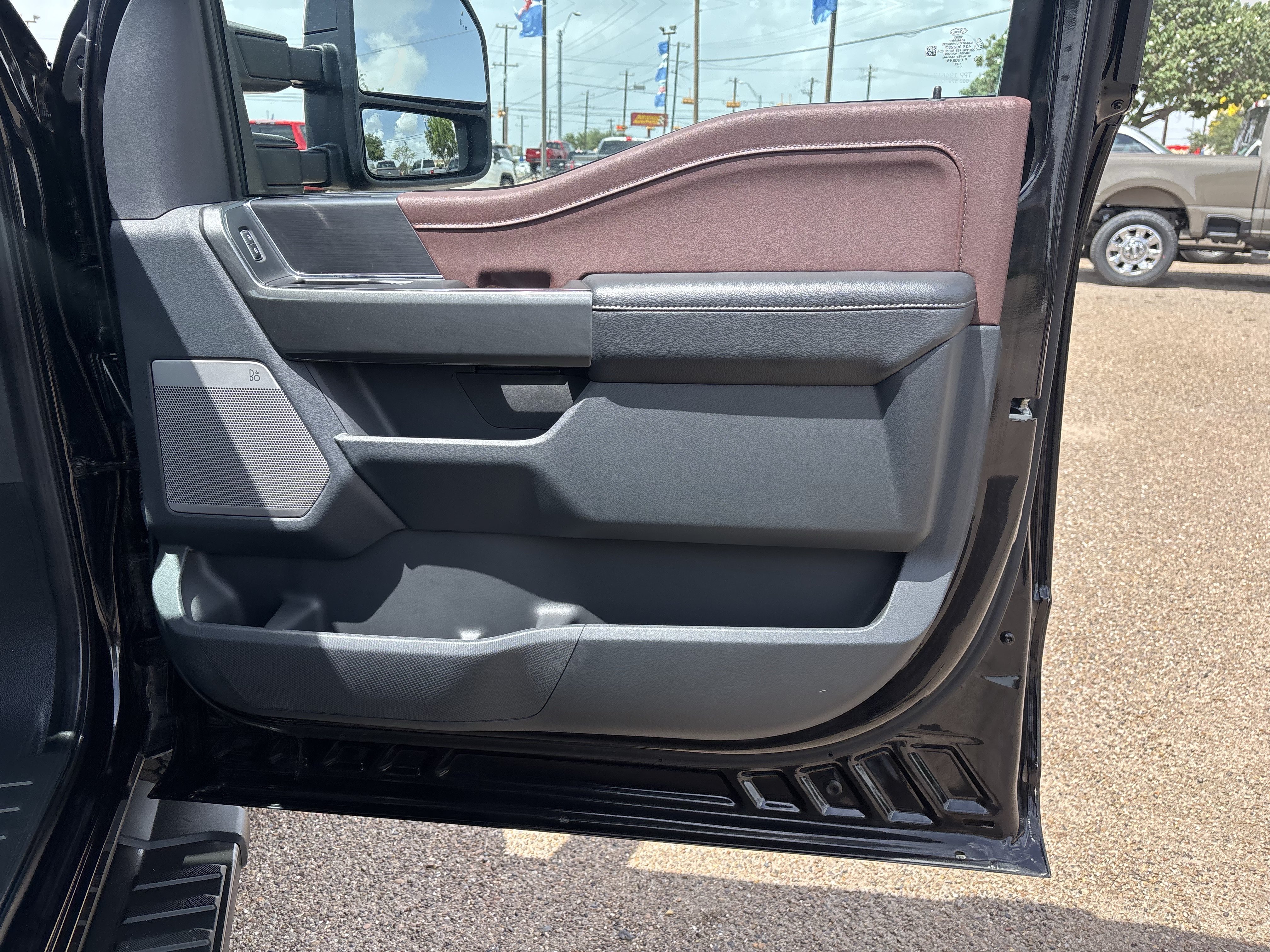Certified 2023 Ford F150 Lariat AWD/4WD image 23