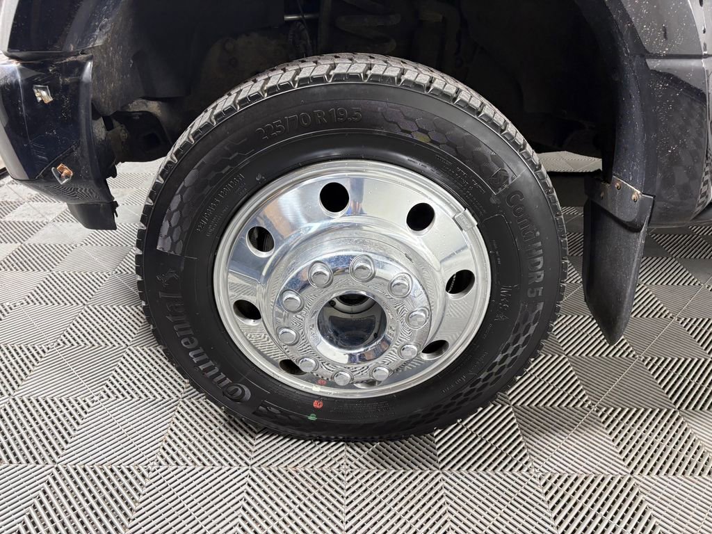 Certified 2022 Ford F450 Platinum w/ FX4 Off-Road Package AWD/4WD image 10