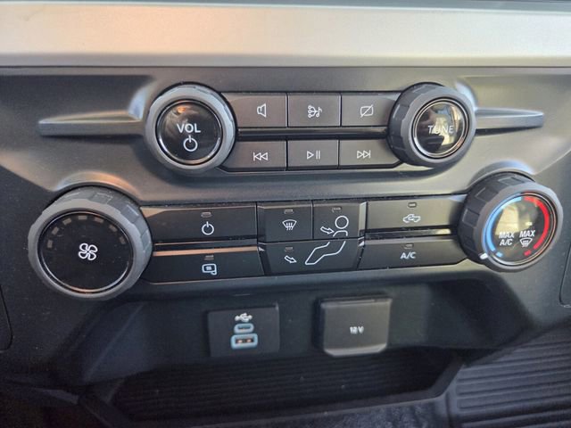 Certified 2023 Ford F250 XL w/ XL Chrome Package image 27