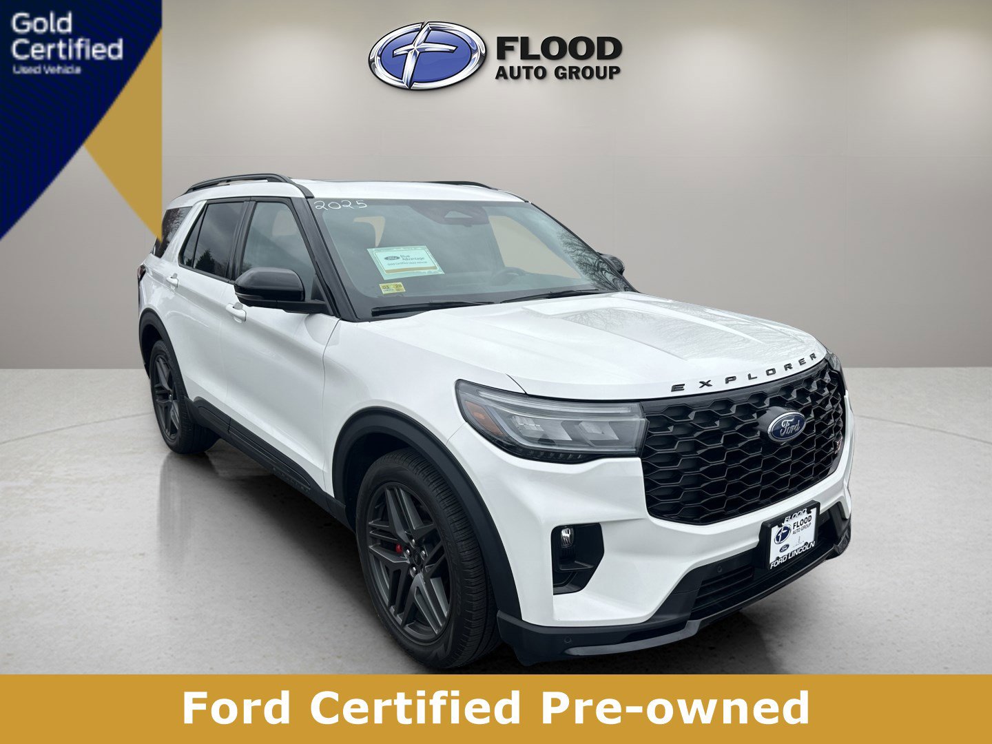 Certified 2025 Ford Explorer ST AWD/4WD image 1