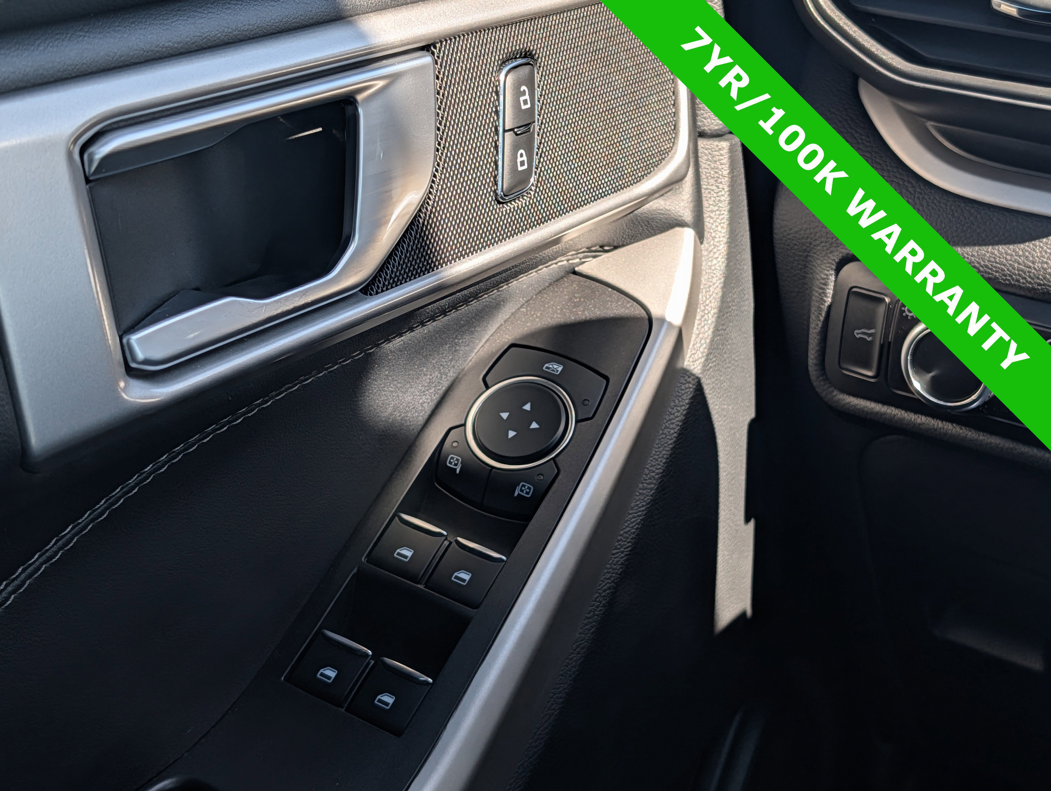 Certified 2023 Ford Explorer XLT image 24