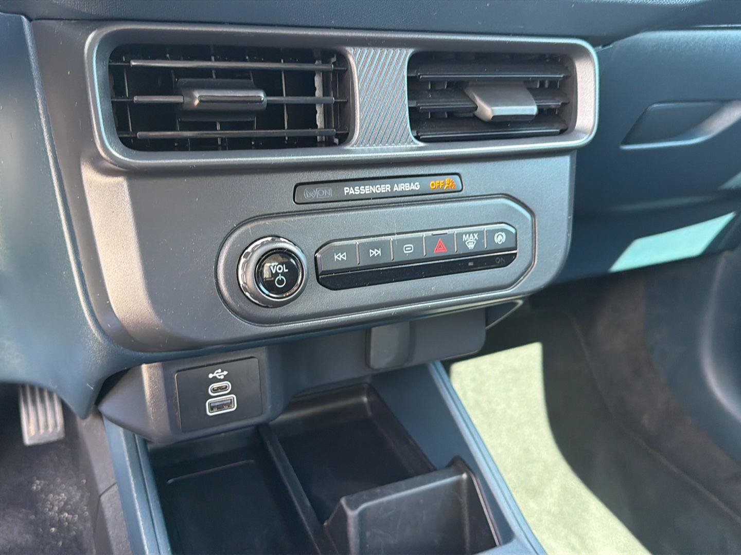 Certified 2025 Ford Maverick XL w/ 4K Tow Package AWD/4WD image 26