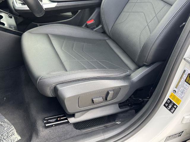 Used 2023 BMW X1 xDrive28i AWD/4WD image 16