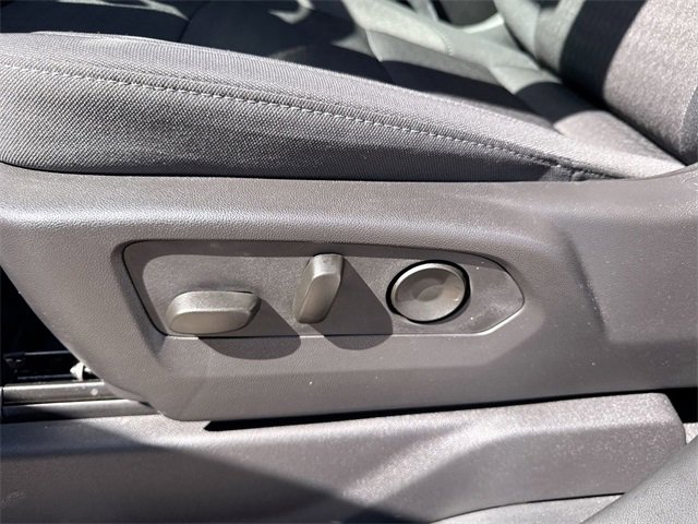 Used 2025 Chevrolet Silverado 1500 LT w/ Z71 Off-Road Package image 18