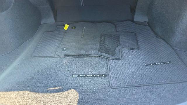 Used 2019 Toyota Camry SE w/ Carpet Mat Package FWD image 6