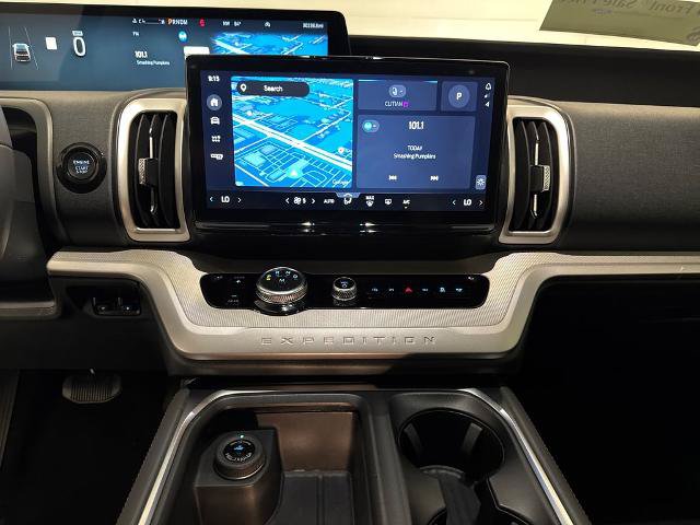 Certified 2025 Ford Expedition Active RWD image 25