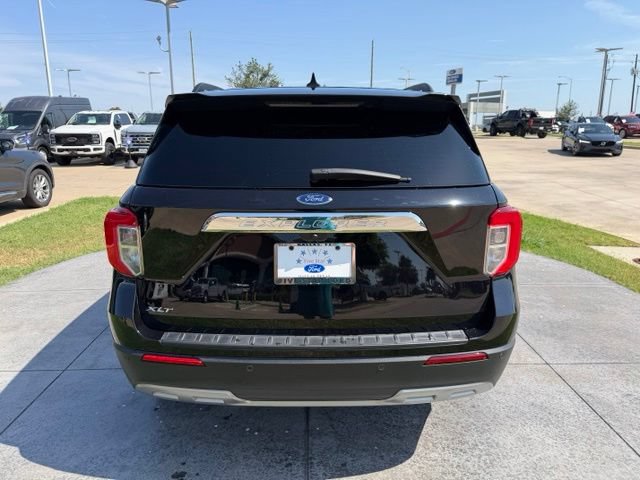 Certified 2023 Ford Explorer XLT w/ Equipment Group 202A RWD image 5