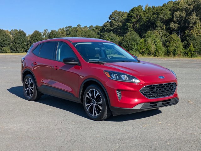 Certified 2022 Ford Escape SE w/ SE Sport Appearance Package