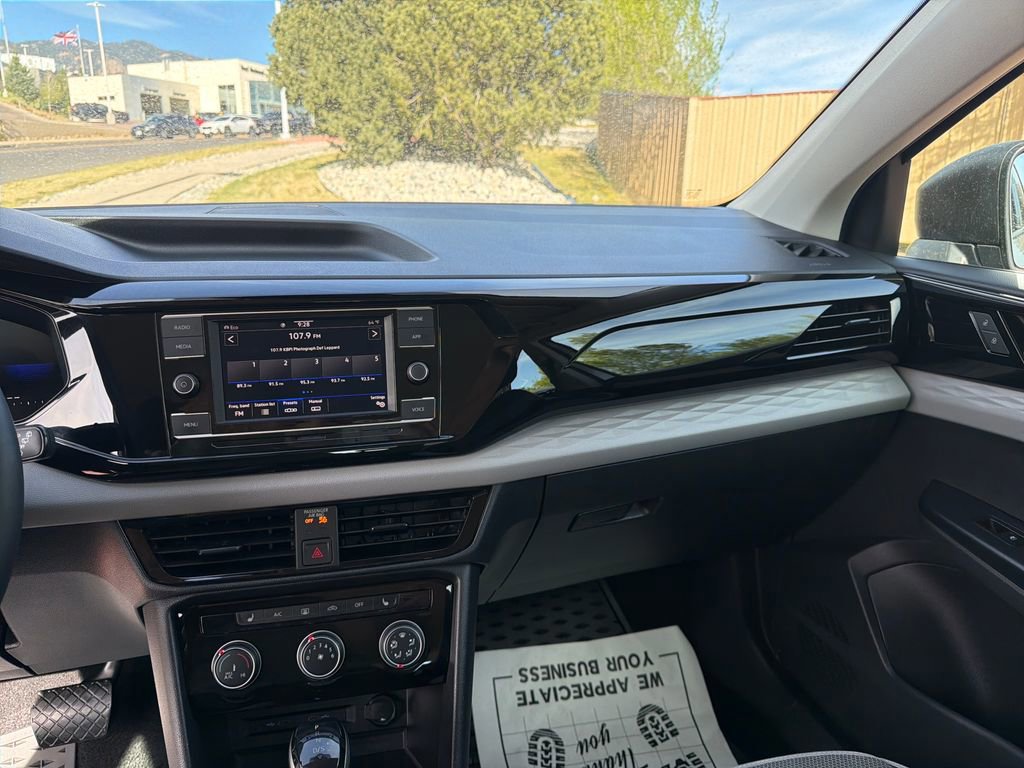 Used 2024 Volkswagen Taos S AWD/4WD image 16