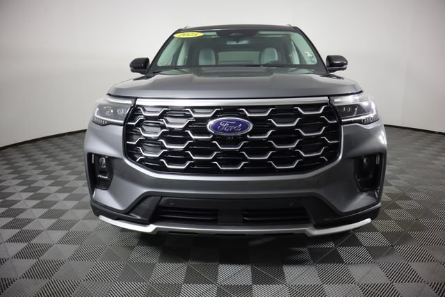 Certified 2025 Ford Explorer Platinum w/ Ultimate Package AWD/4WD image 11