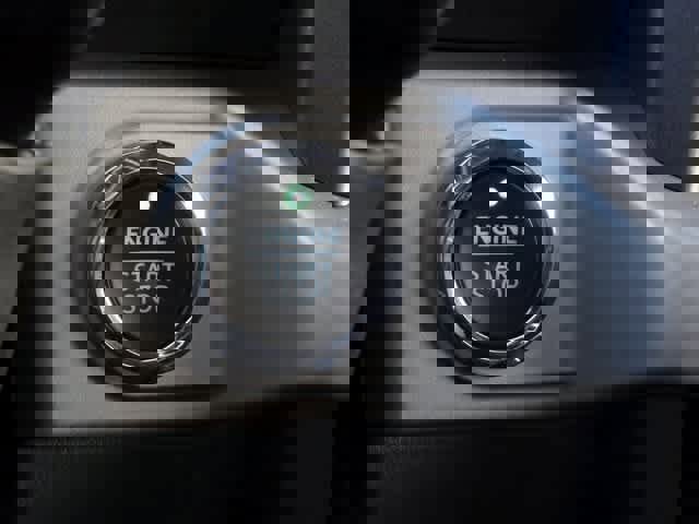 Certified 2022 Ford F150 XLT w/ Equipment Group 302A High image 23